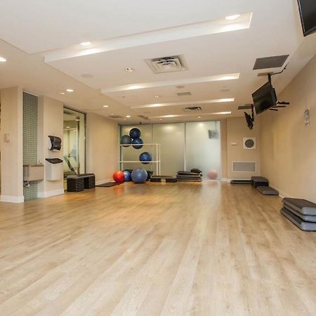Downtown Mississauga Executive Suites Sq1 Экстерьер фото