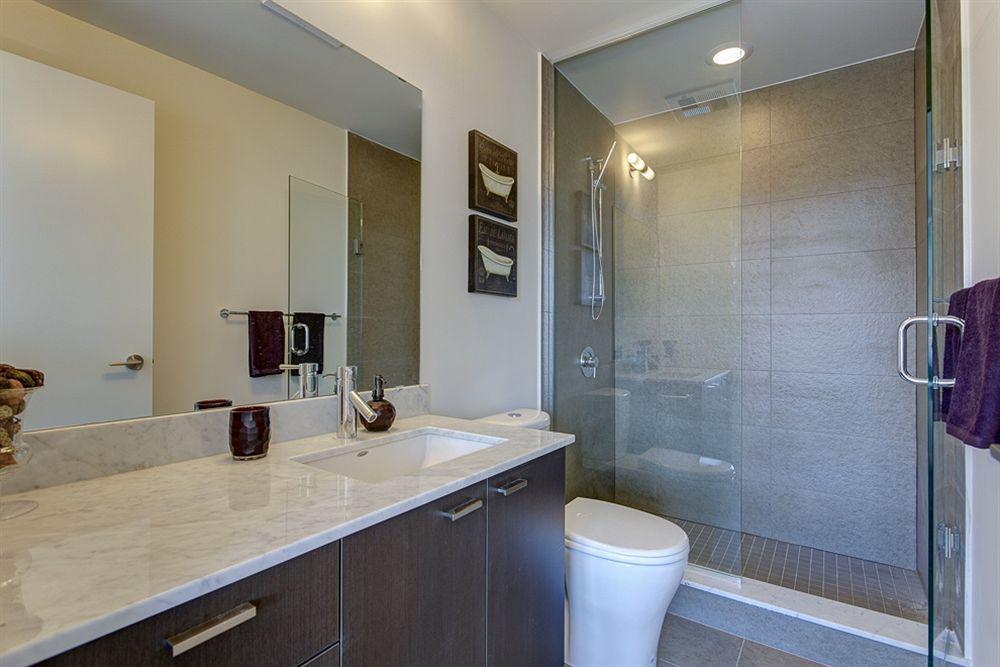 Downtown Mississauga Executive Suites Sq1 Экстерьер фото